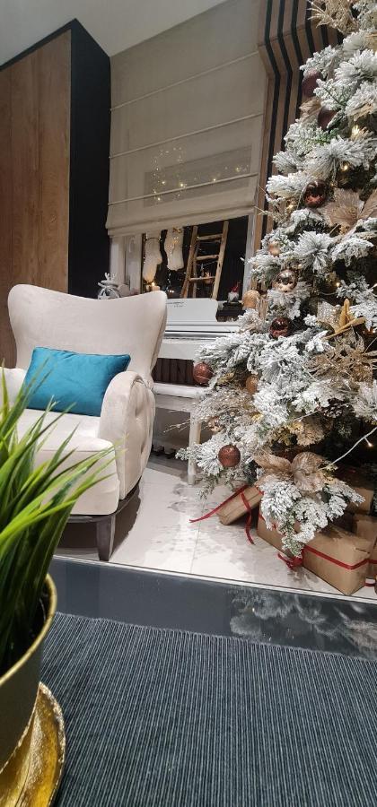 Design Apartment Platinium Spa Lux 5 Star "Havana" Completely Private Wellness & Spa Free Included Sauna & Jacuzzi & Salt Wall & Fire Place & 3D Ceilings & Business Wifi & Netflix & Keyless Code Entry & Full Smart App & Secure 2 Parking Place Чуприя Экстерьер фото