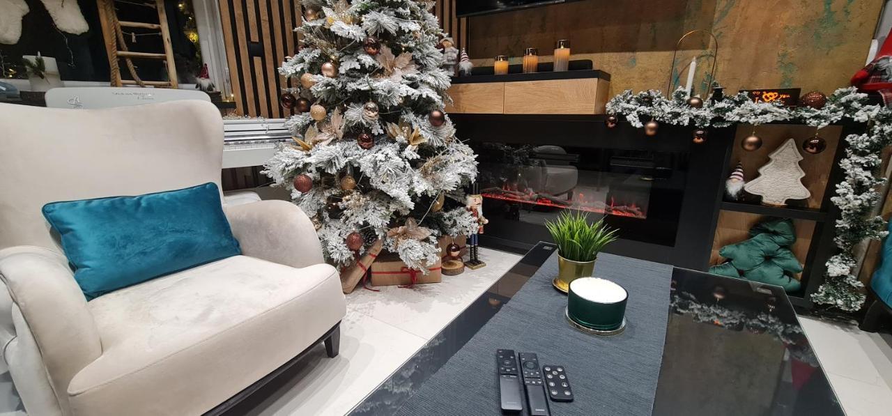 Design Apartment Platinium Spa Lux 5 Star "Havana" Completely Private Wellness & Spa Free Included Sauna & Jacuzzi & Salt Wall & Fire Place & 3D Ceilings & Business Wifi & Netflix & Keyless Code Entry & Full Smart App & Secure 2 Parking Place Чуприя Экстерьер фото