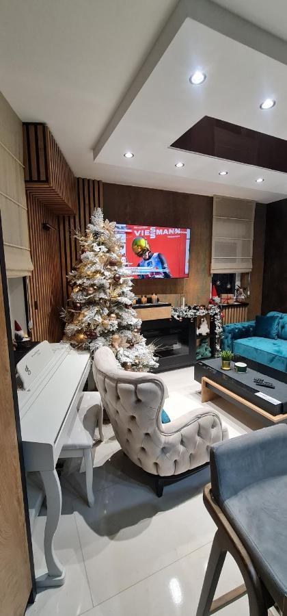 Design Apartment Platinium Spa Lux 5 Star "Havana" Completely Private Wellness & Spa Free Included Sauna & Jacuzzi & Salt Wall & Fire Place & 3D Ceilings & Business Wifi & Netflix & Keyless Code Entry & Full Smart App & Secure 2 Parking Place Чуприя Экстерьер фото