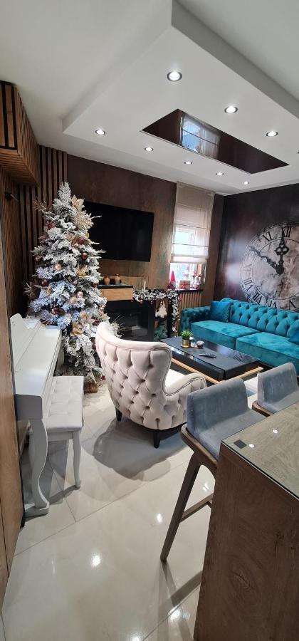Design Apartment Platinium Spa Lux 5 Star "Havana" Completely Private Wellness & Spa Free Included Sauna & Jacuzzi & Salt Wall & Fire Place & 3D Ceilings & Business Wifi & Netflix & Keyless Code Entry & Full Smart App & Secure 2 Parking Place Чуприя Экстерьер фото