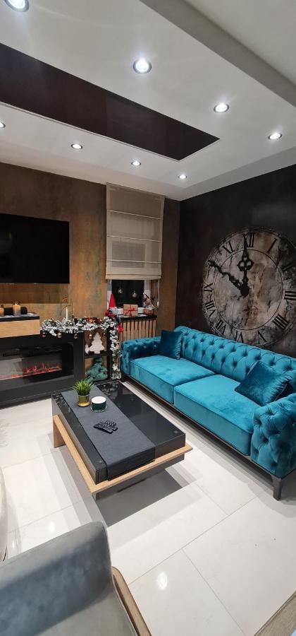 Design Apartment Platinium Spa Lux 5 Star "Havana" Completely Private Wellness & Spa Free Included Sauna & Jacuzzi & Salt Wall & Fire Place & 3D Ceilings & Business Wifi & Netflix & Keyless Code Entry & Full Smart App & Secure 2 Parking Place Чуприя Экстерьер фото